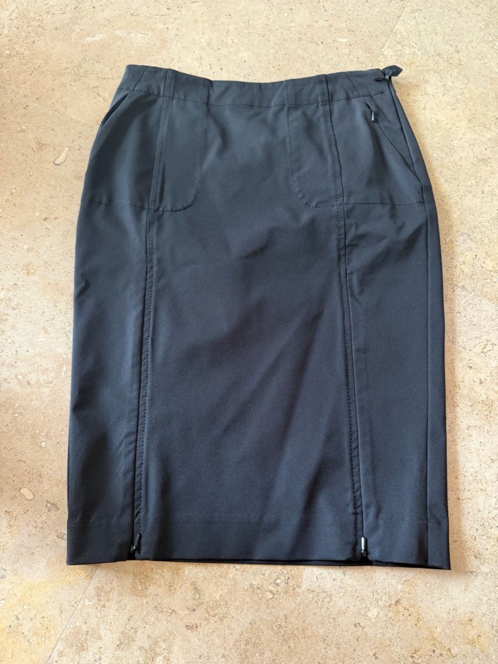 Source Unknown Black Pencil Skirt with Front Seam Details